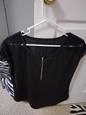 Women's unbranded lace zip up top